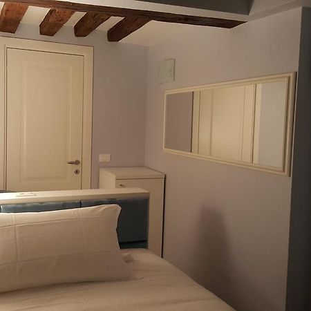 Maison D'Elite Guest House Венеція Екстер'єр фото