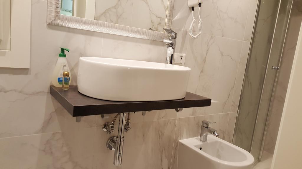 Maison D'Elite Guest House Венеція Екстер'єр фото